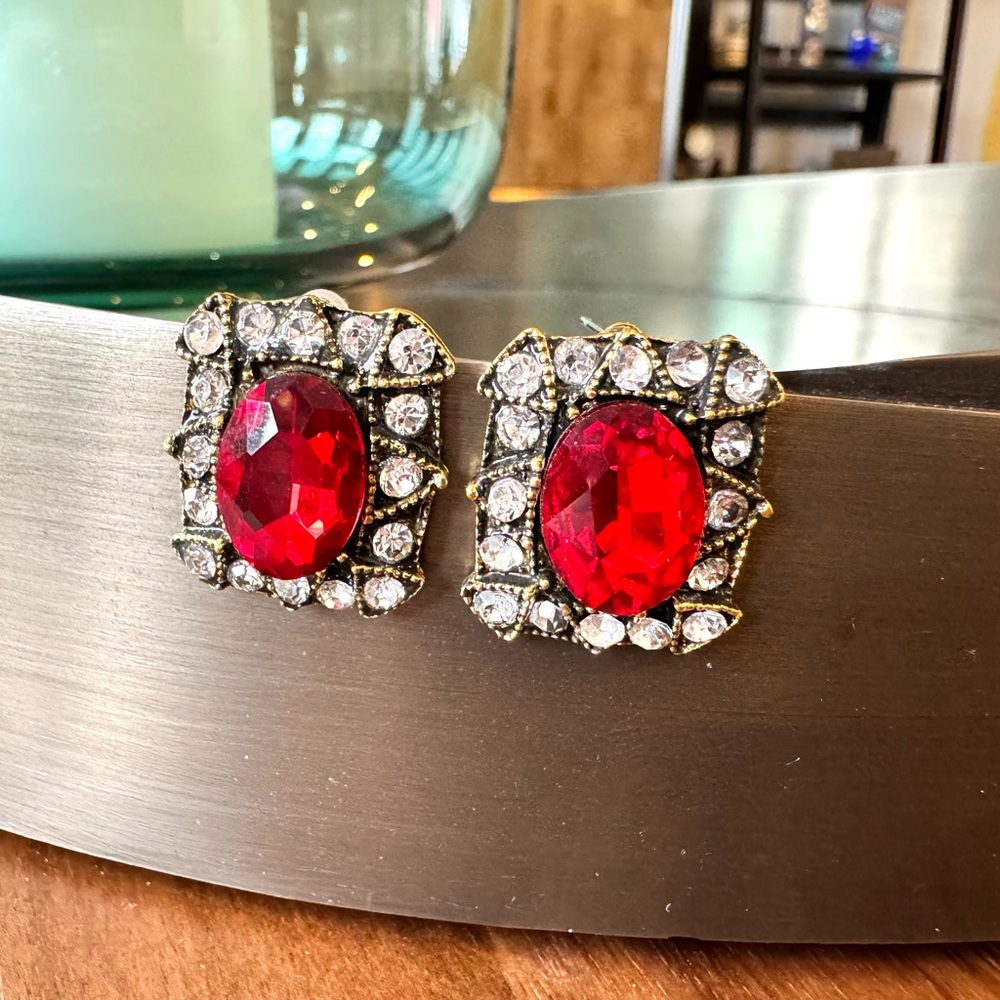 Vintage Red Gem Rectangular Earrings - image 4